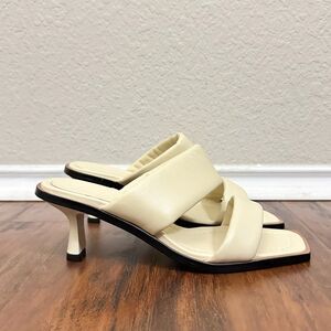VICENZA ANTHROPOLOGIE Heeled Sandals Cream Leather Kitten Heels NWOB